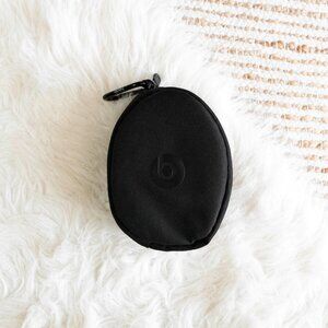 Beats by Dre Black Soft Carrying Pouch with Clip | 6" x 5" x 2"